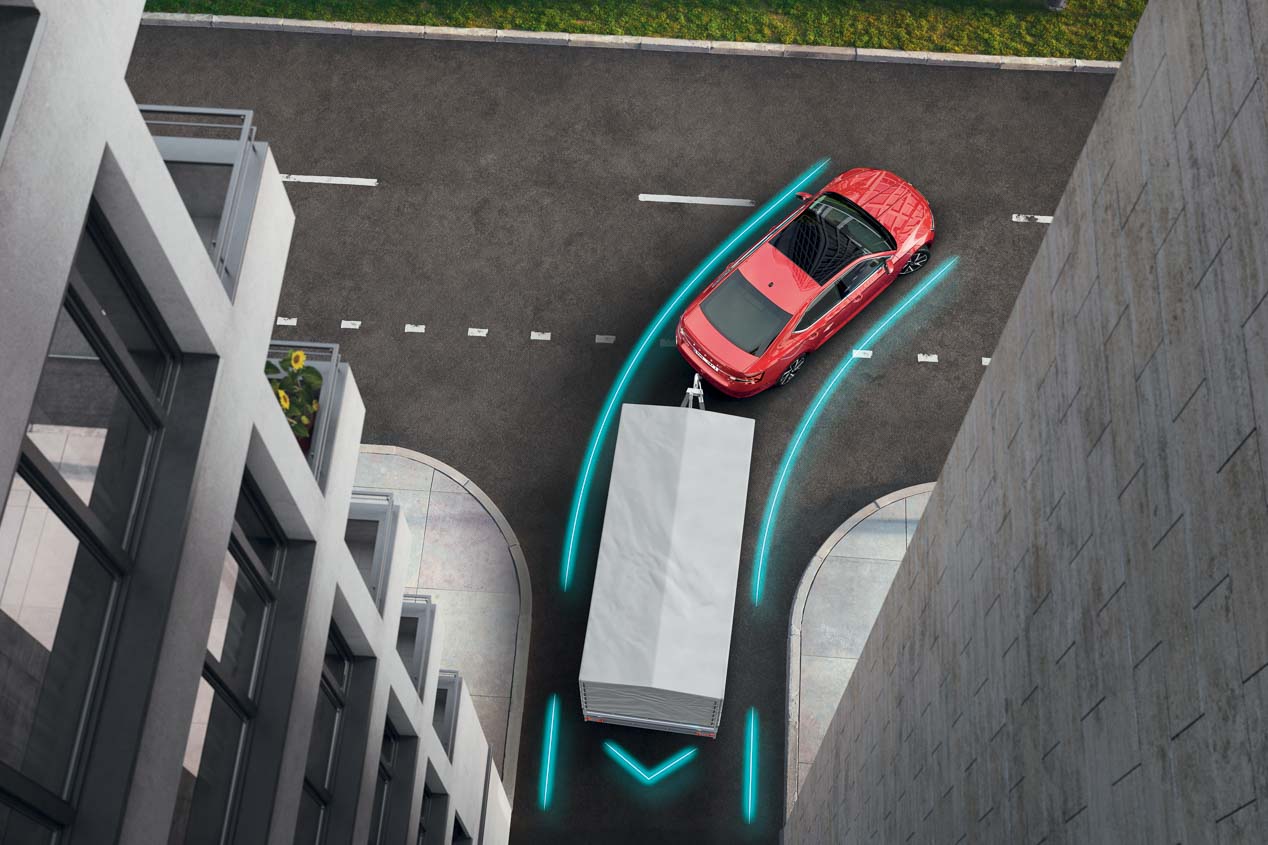 A prueba el Skoda Superb iV, el primer modelo híbrido enchufable de la marca checa 