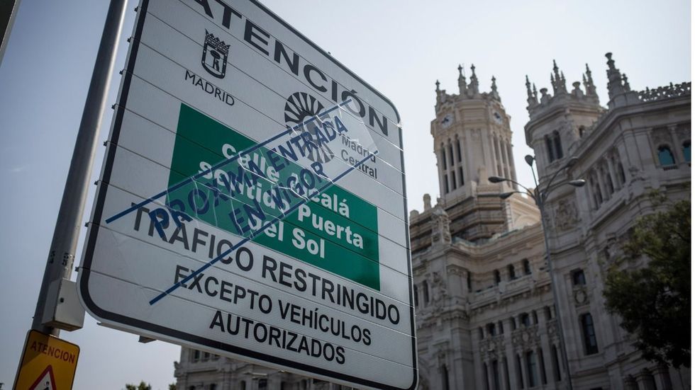 Cuándo no podrás conducir tu coche si es anterior al año 2000