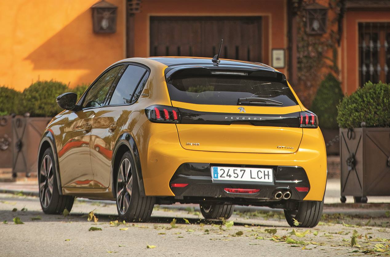 Nuevo Peugeot 208 1.2 PureTech: un utilitario de pasarela