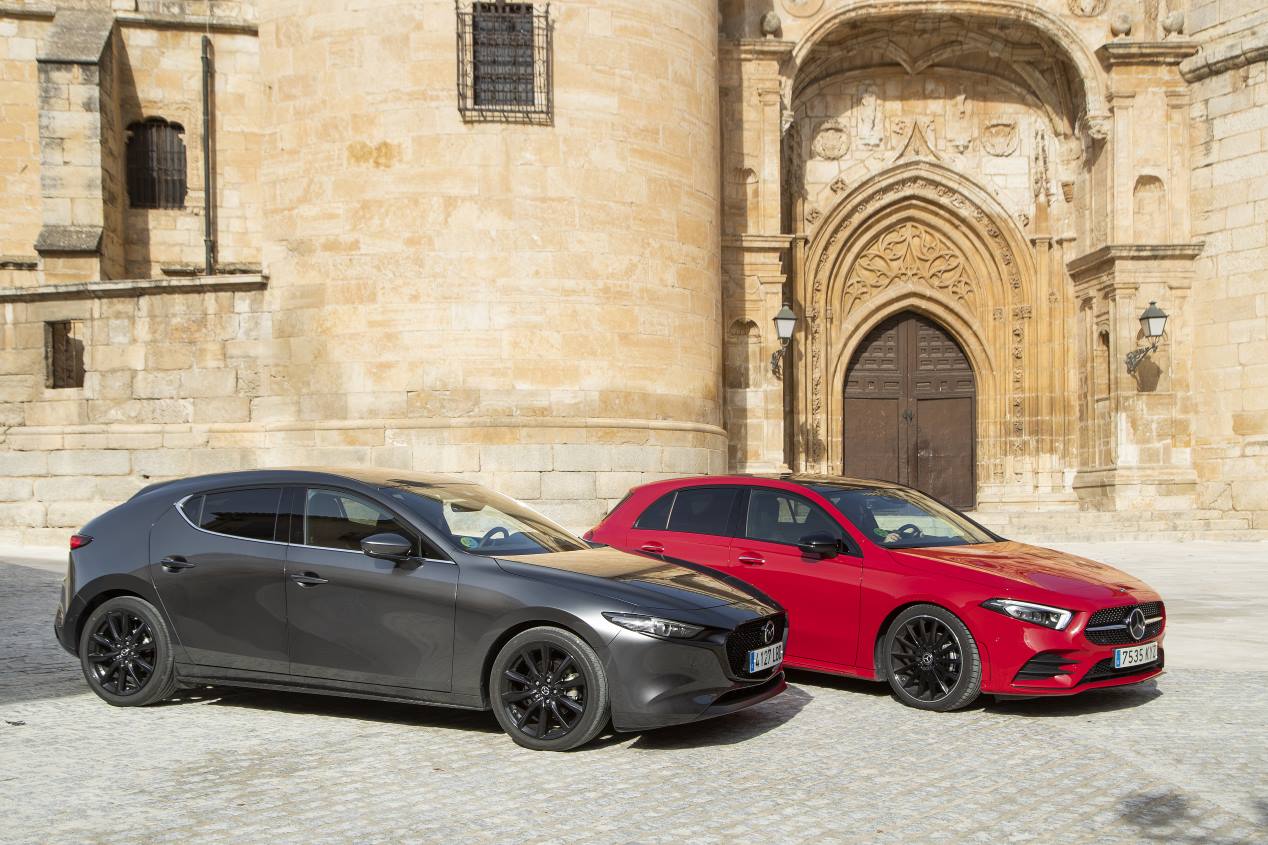 Mazda3 frente a Mercedes Clase A: dos compactos de gran personalidad