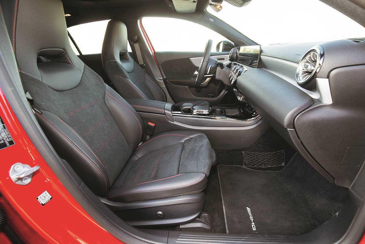 Mazda3 frente a Mercedes Clase A: dos compactos de gran personalidad