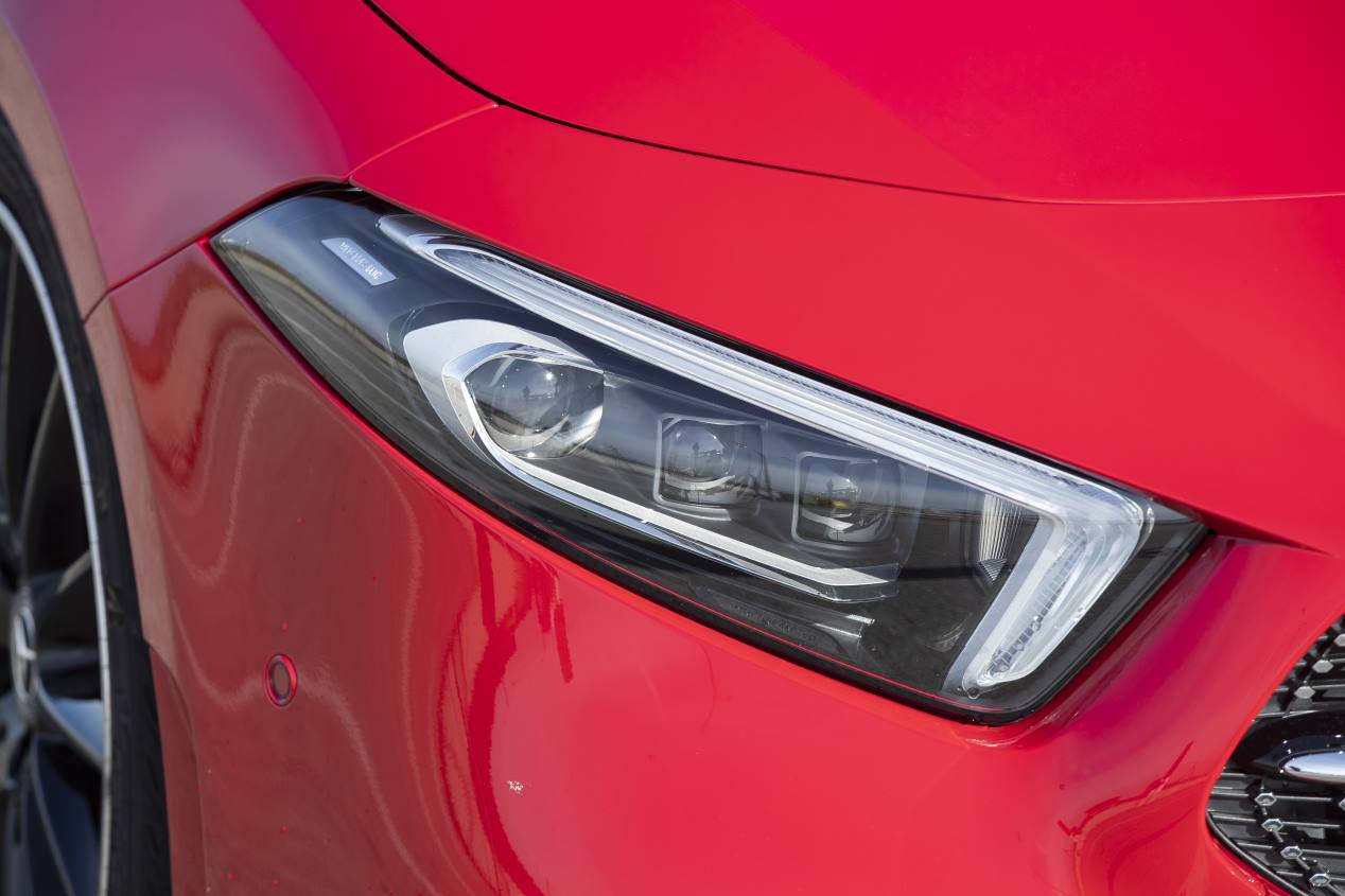 Mazda3 frente a Mercedes Clase A: dos compactos de gran personalidad