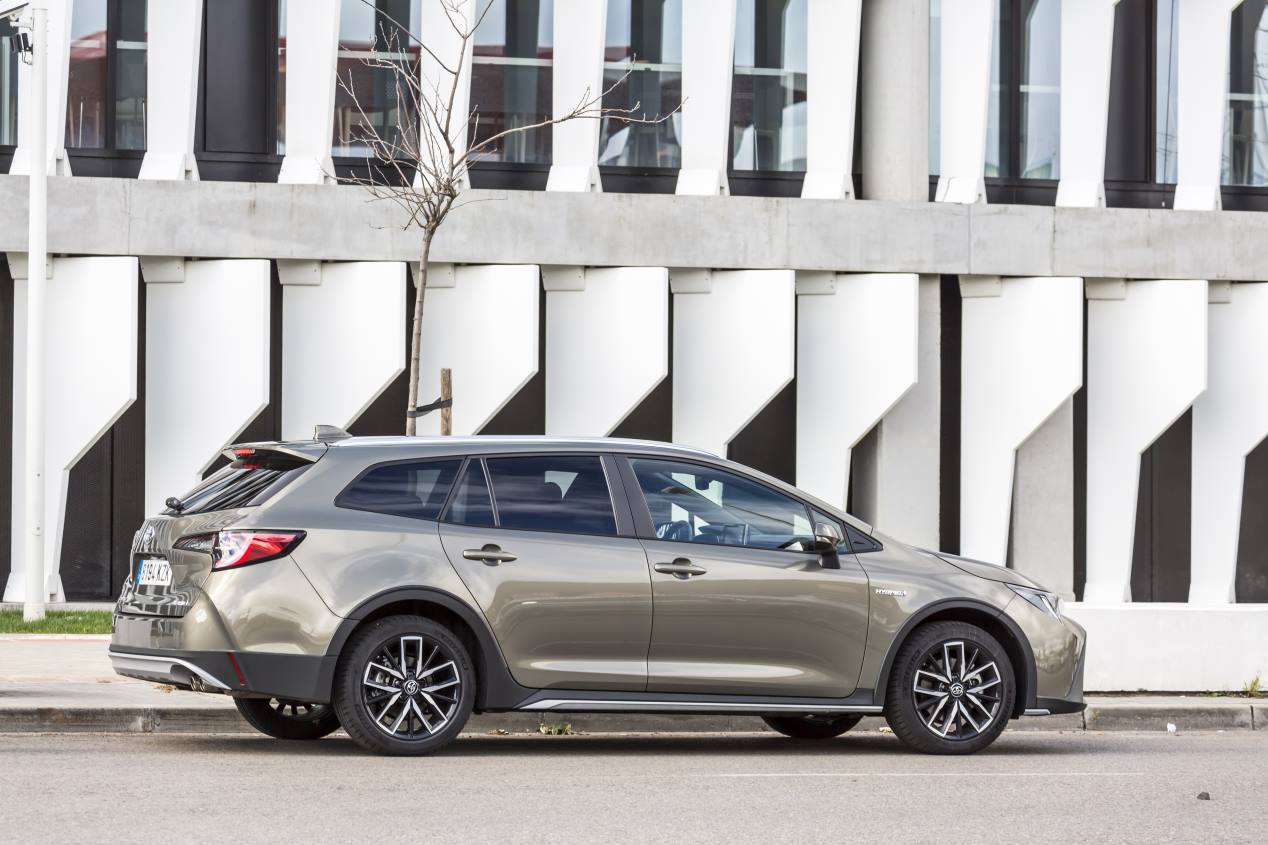 Toyota Corolla Touring Sports Trek, un familiar de "aires camperos"