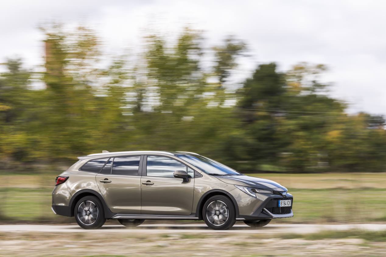 Toyota Corolla Touring Sports Trek, un familiar de "aires camperos"