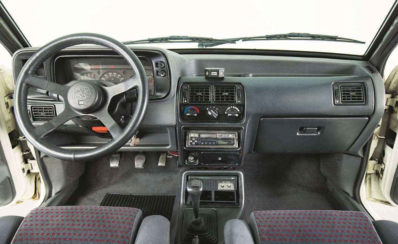Ford Escort RS Turbo, un coche deportivo mítico en los 80
