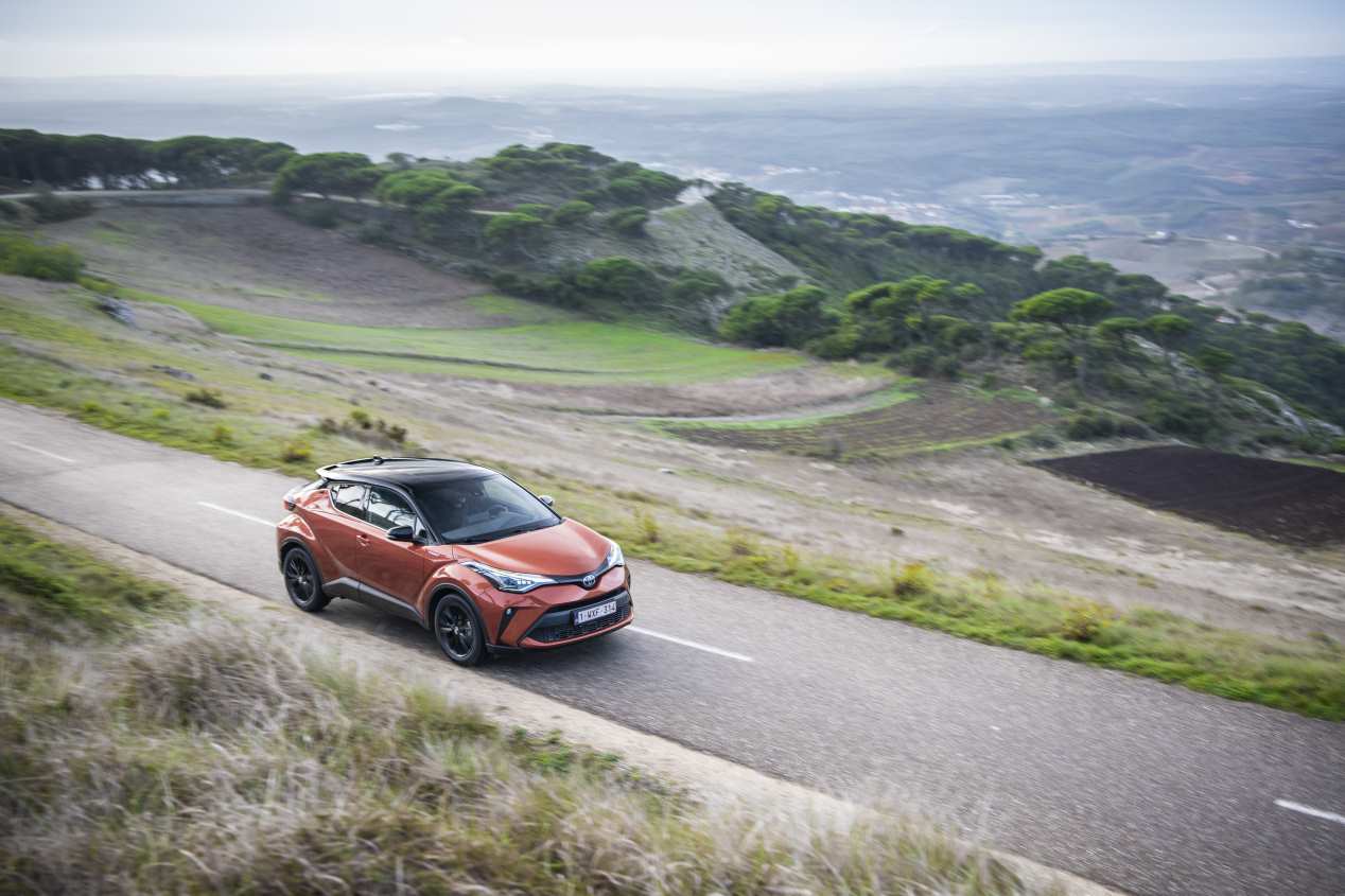 Toyota C-HR 2020: el nuevo SUV híbrido, ya a la venta