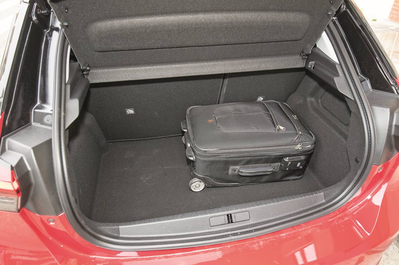 Comparativa de utilitarios: nuevos Opel Corsa y Renault Cio frente a Seat Ibiza