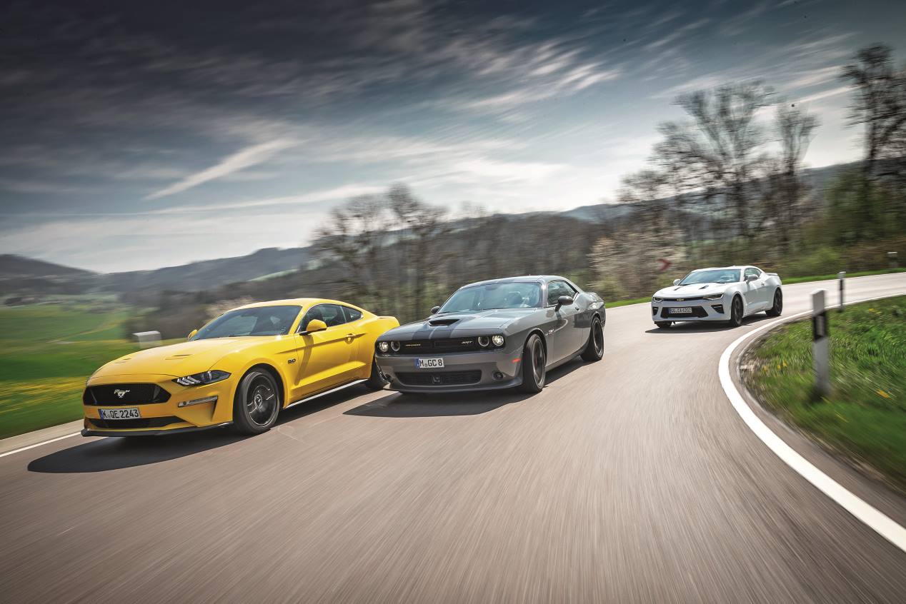 Chevrolet Camaro, Dodge Challenger y Ford Mustang, frente a frente