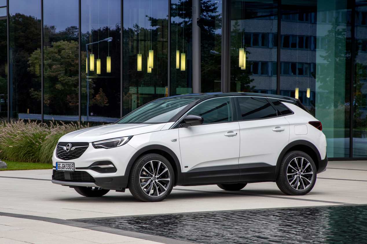 Opel Grandland X PHEV: el SUV estrena nueva versión híbrida enchufable