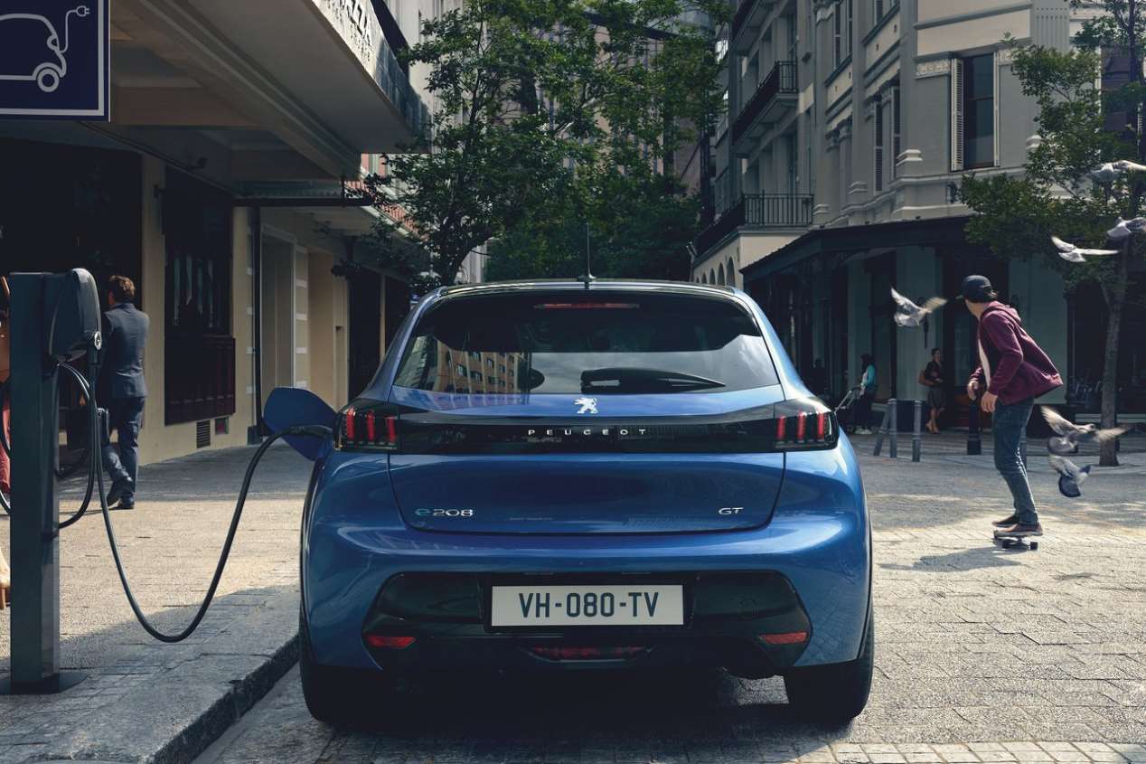 Peugeot 308 2020: el nuevo compacto tendrá variantes electrificadas