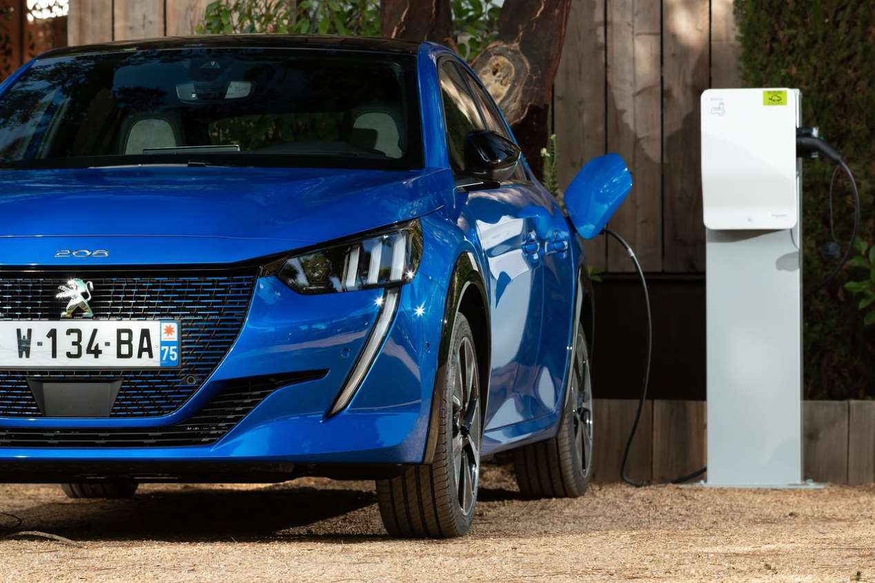 Peugeot 308 2020: el nuevo compacto tendrá variantes electrificadas