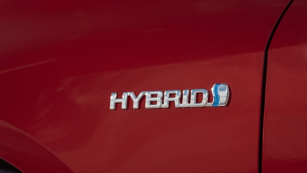 Evolución conductor vs vehículo: la conducción en los coches híbridos
