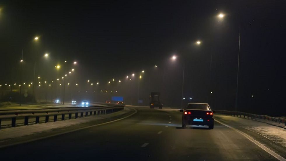 Así arriesgó un conductor su vida para detener un coche que iba en sentido contrario