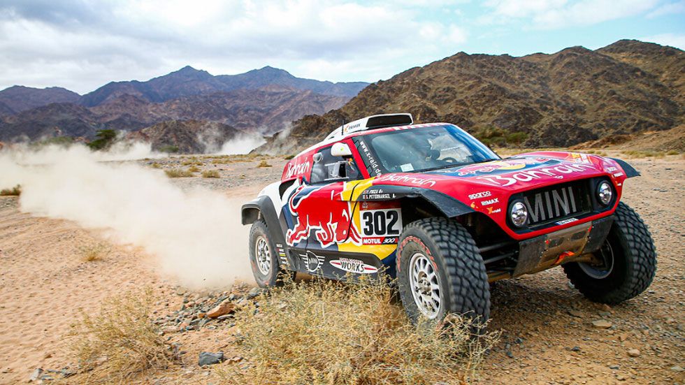 Dakar 2020: Peterhansel gana, pero Carlos Sainz sigue siendo líder. | Foto: Julien Delfosse