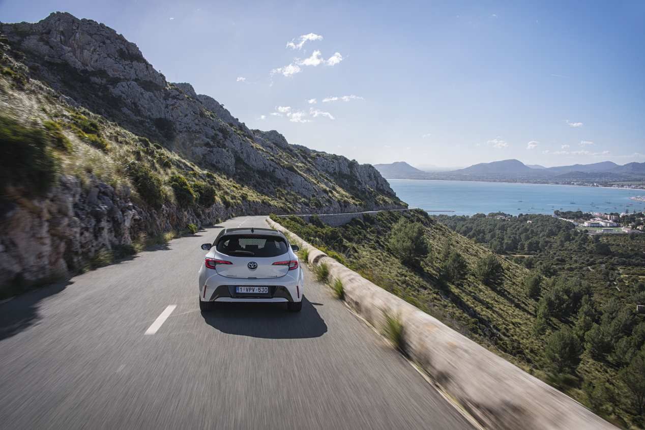 Comprar un coche híbrido puede ser tan saludable como hacer ejercicio o cuidar nuestra alimentación