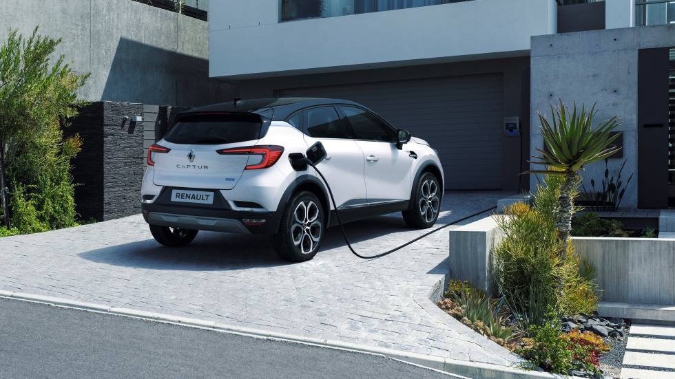 Renault Captur E-TECH Plug-in: todas las claves del nuevo SUV híbrido enchufable