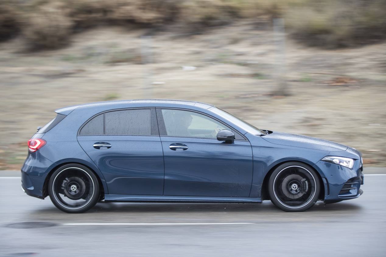 Comparativa: BMW 118d vs Mercedes Clase A 200 d