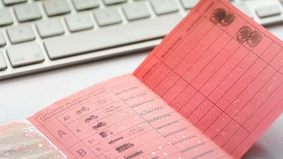 La DGT estrena el duplicado del carné y el permiso internacional online: cómo tramitarlo  