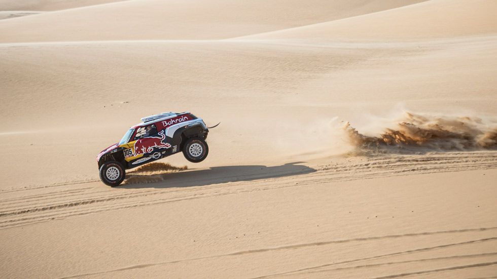 Dakar 2020: golpe de efecto de Sainz antes de neutralizarse la etapa 10. | Foto: Red Bull Content Pool