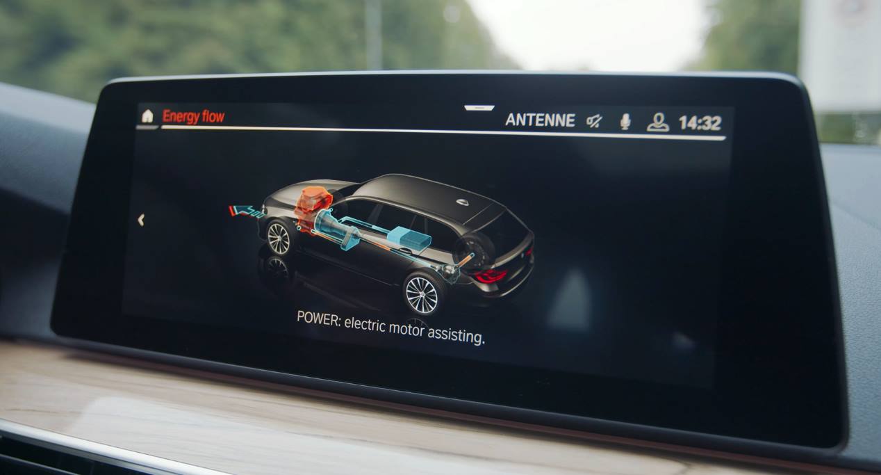 BMW Serie 3 2020: la berlina alemana recibe versiones mild-hybrid