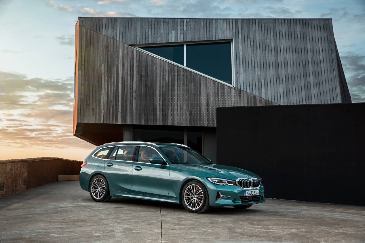 BMW Serie 3 2020: la berlina alemana recibe versiones mild-hybrid
