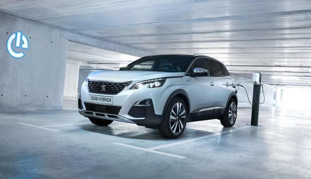 Peugeot 3008 GT Hybrid4.