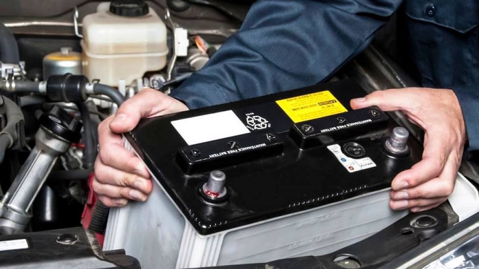 La DGT avisa de los riesgos de comprar y usar estas piezas para tu coche