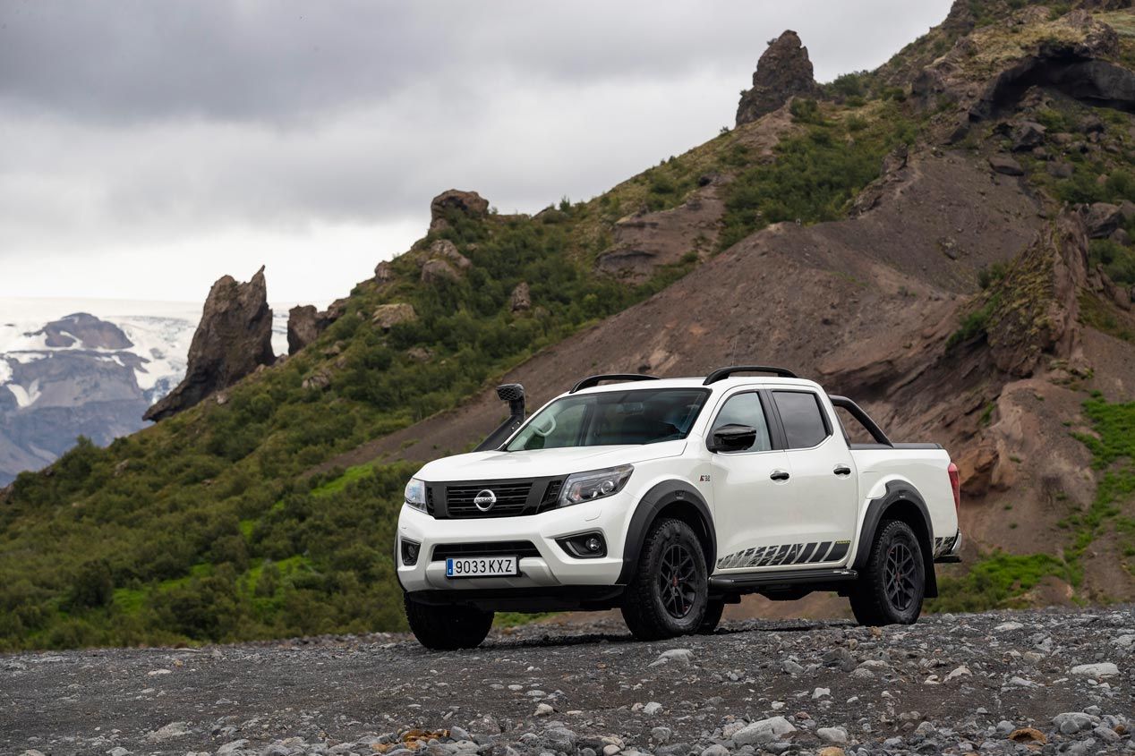 Nissan renueva su pick-up Navara Off-Roader AT32