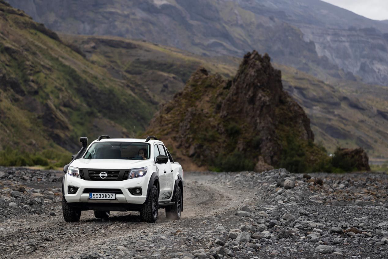 Nissan renueva su pick-up Navara Off-Roader AT32