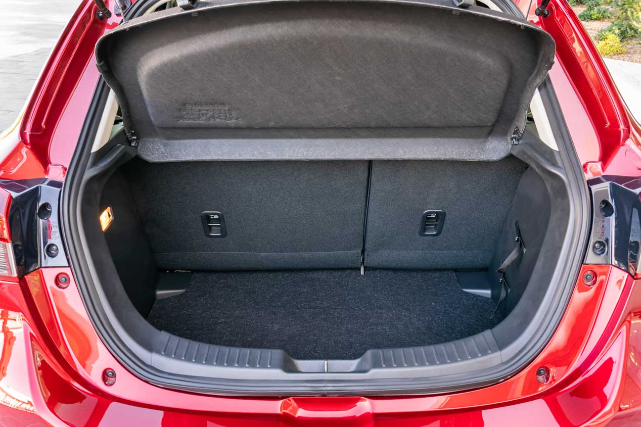 Mazda 2: con etiqueta Eco y mejoras en la percepción de calidad. Lo conducimos.