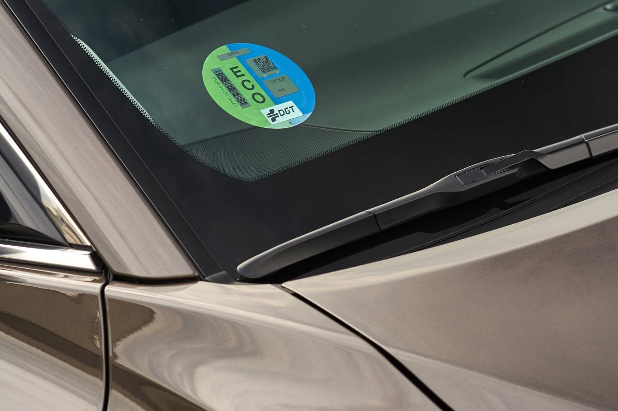 5 razones para elegir hoy un coche híbrido sin enchufes frente a un eléctrico