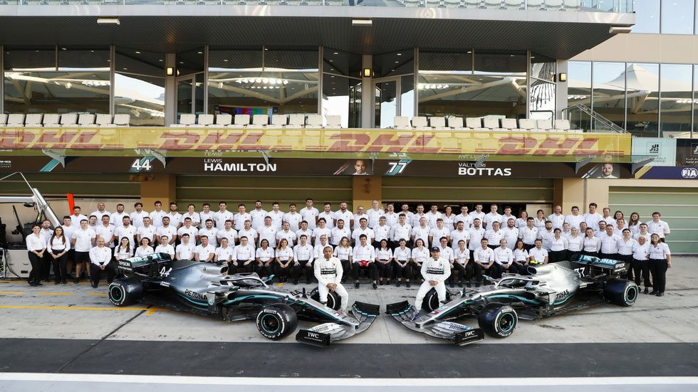 El equipo Mercedes al completo en el pasado GP de Abu Dabi