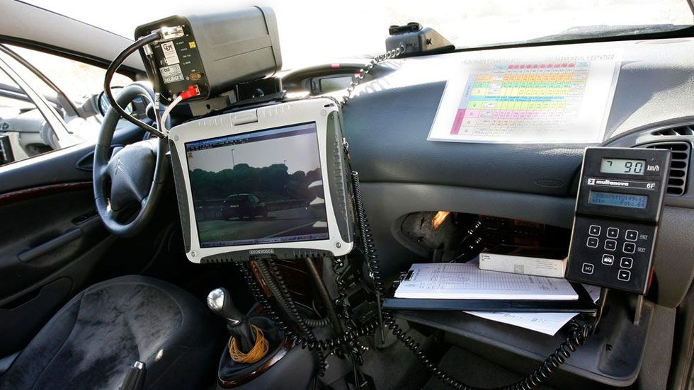 Así es el radar indetectable que ya multa en España y podría controlar hasta 9 carriles