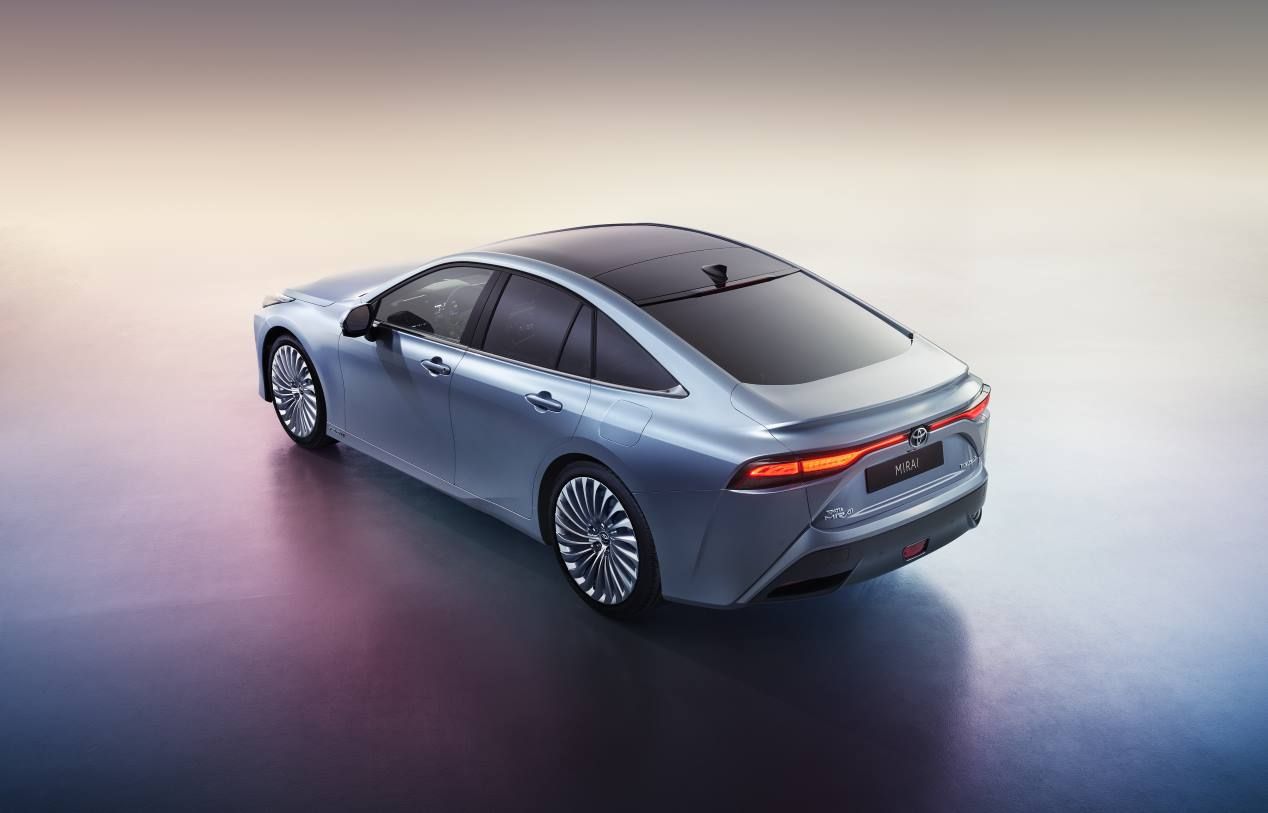 Toyota prevé lanzar hasta 40 modelos híbridos y eléctricos hasta 2025