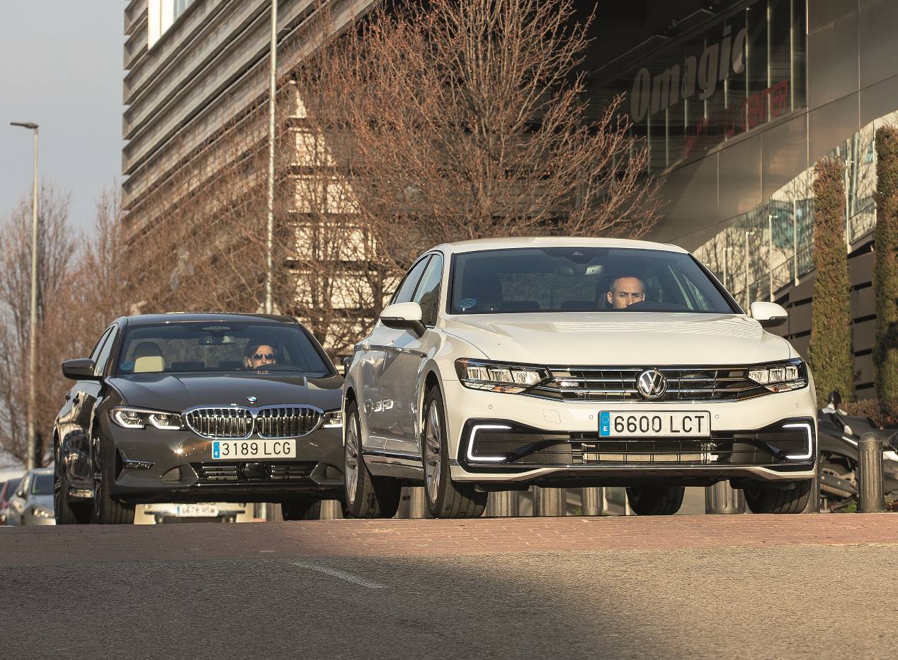 Comparativa: BMW 330e vs VW Passat GTE