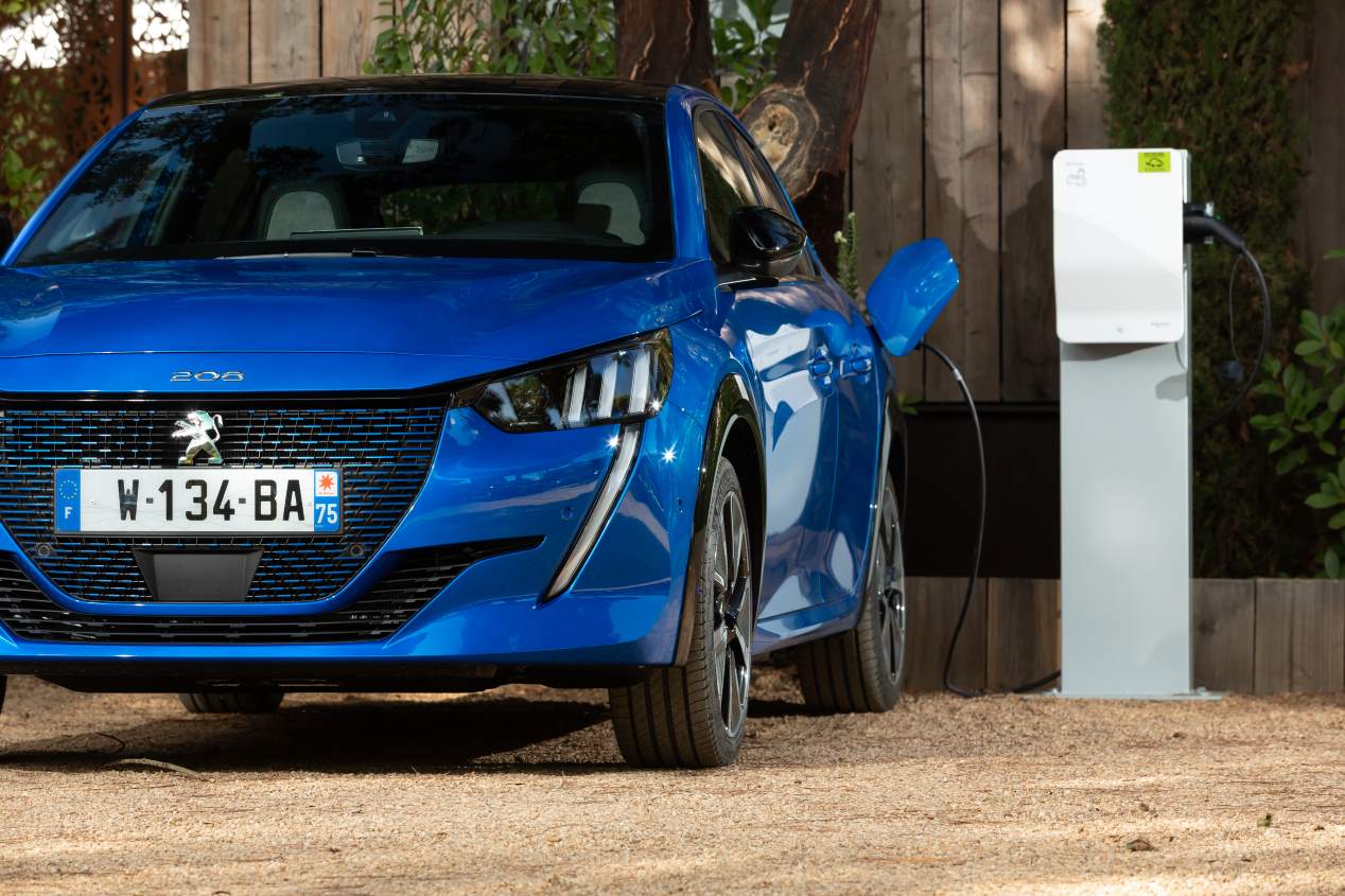 Estos son todos los coches eléctricos de Peugeot