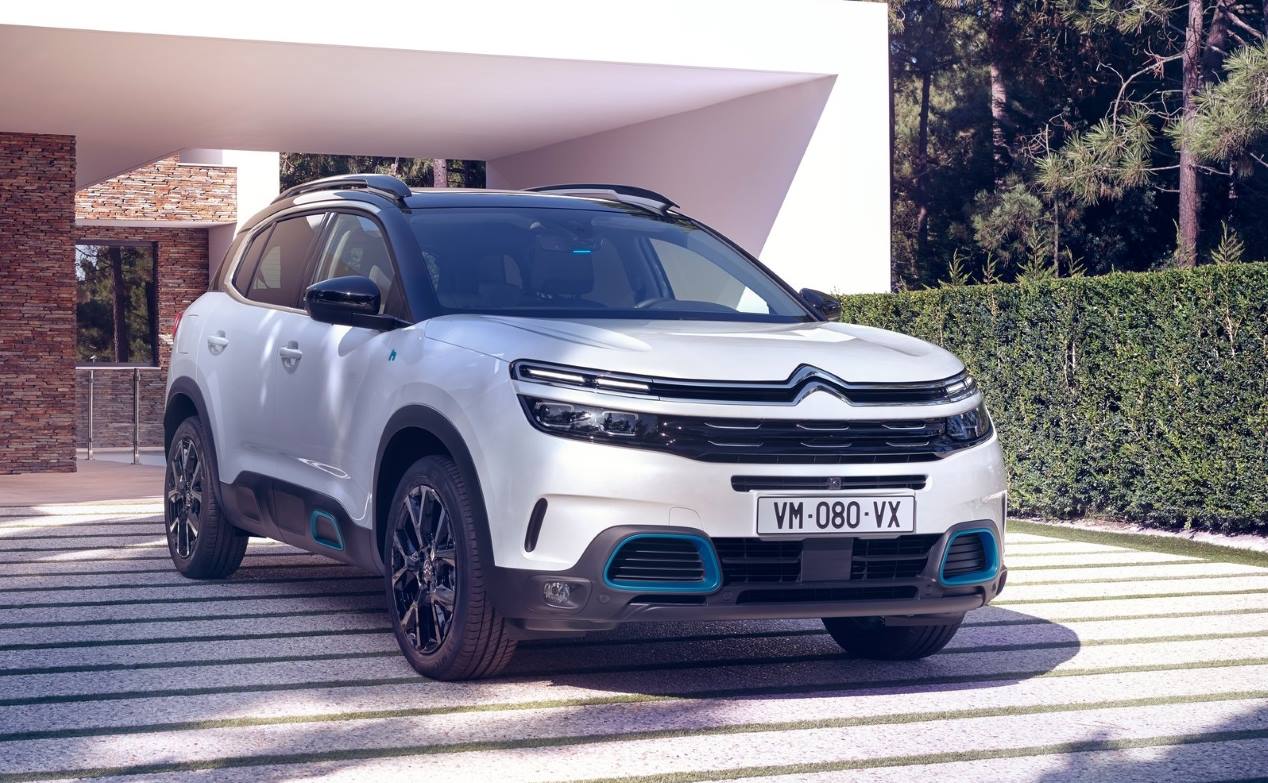 Todos los coches híbridos e híbridos enchufables de 2020
