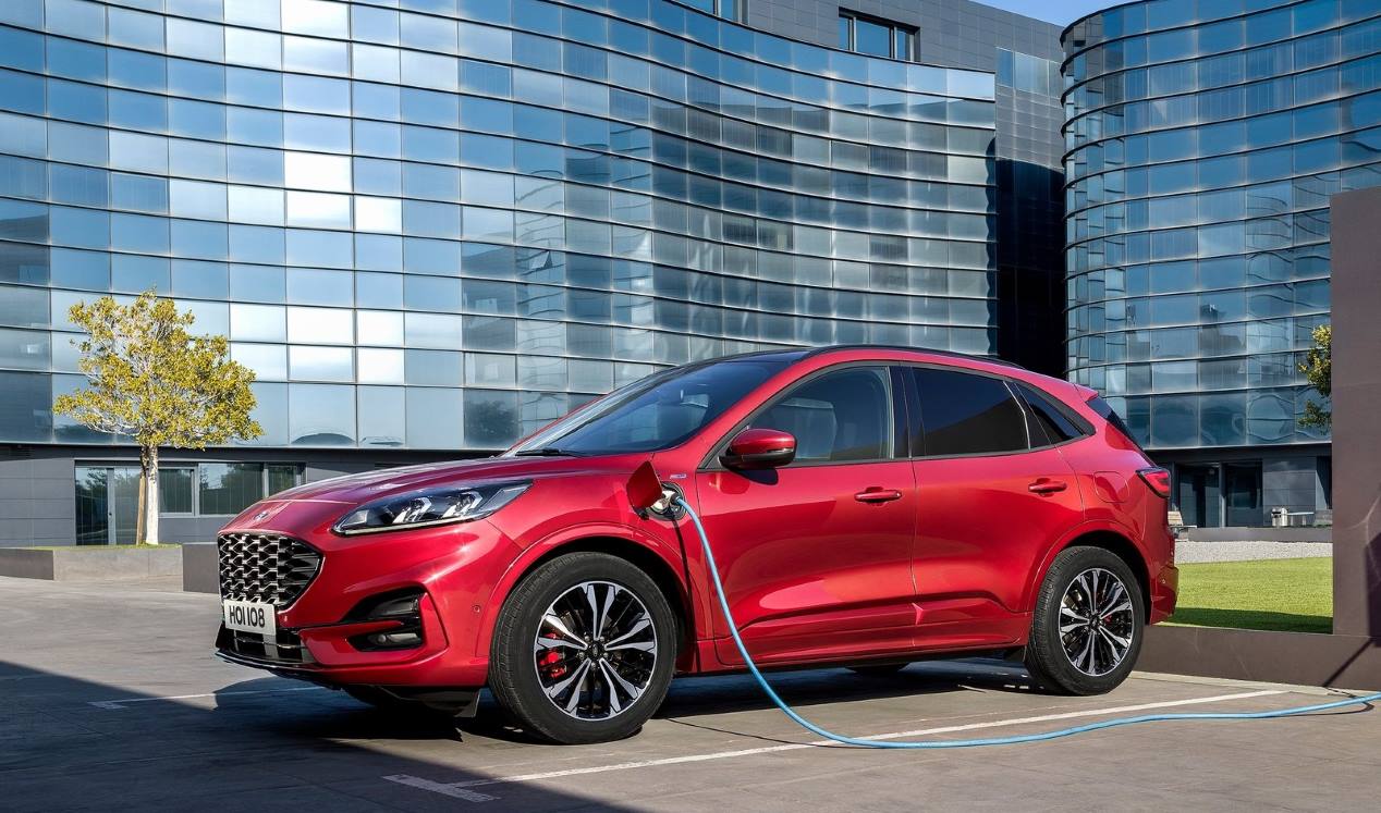 Todos los coches híbridos e híbridos enchufables de 2020