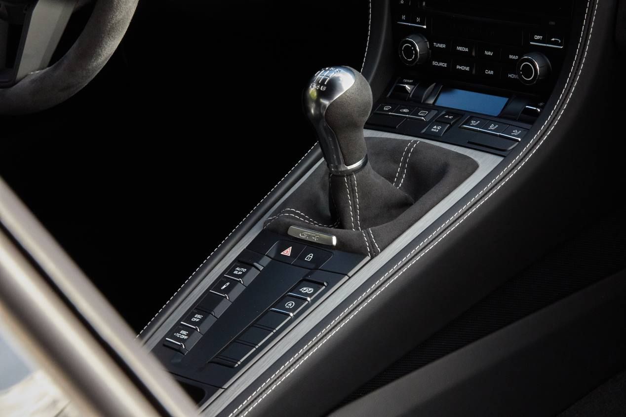 Porsche 718 Cayman GT4: pura diversión deportiva