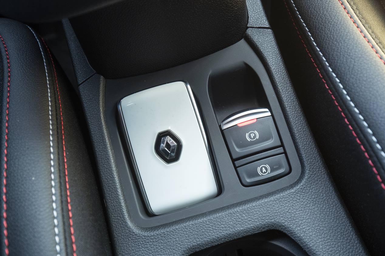 Comparativa: Peugeot 208 PureTech 130 vs Renault Clio 1.3 TCe 130