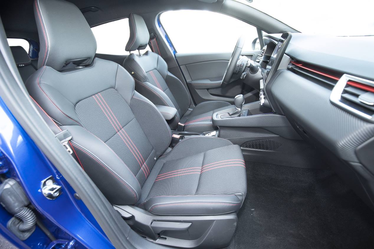 Comparativa: Peugeot 208 PureTech 130 vs Renault Clio 1.3 TCe 130