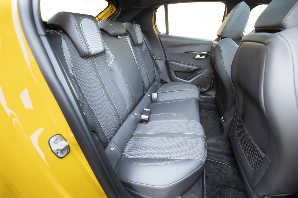 Comparativa: Peugeot 208 PureTech 130 vs Renault Clio 1.3 TCe 130