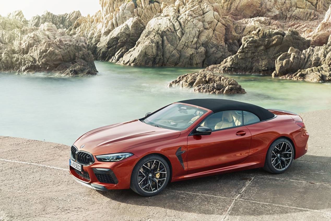 BMW M8 Competition Coupé y Cabrio 2020: poder en movimiento
