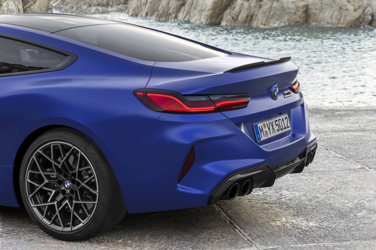 BMW M8 Competition Coupé y Cabrio 2020: poder en movimiento