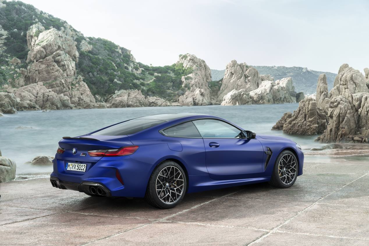 BMW M8 Competition Coupé y Cabrio 2020: poder en movimiento