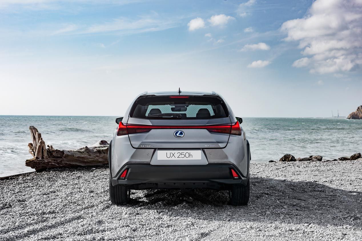 Lexus y su gama completa de vehículos híbridos