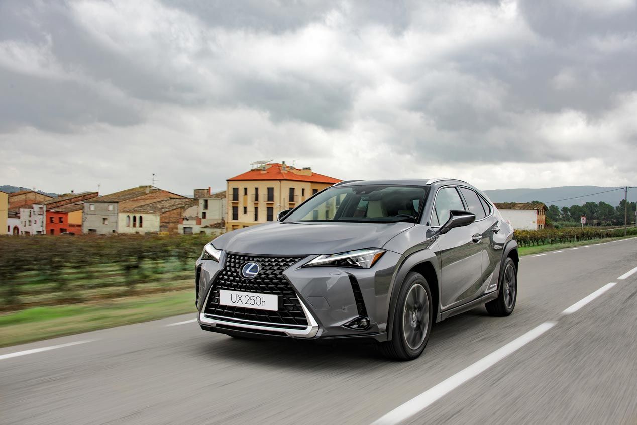 Lexus y su gama completa de vehículos híbridos