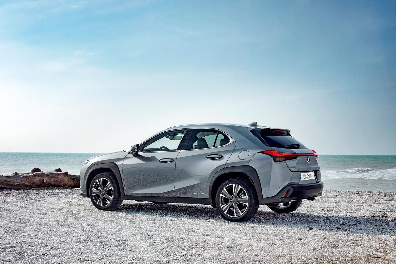 Lexus y su gama completa de vehículos híbridos