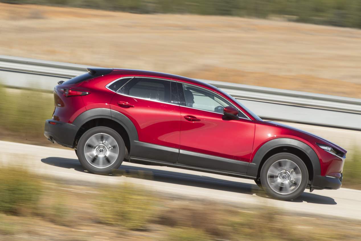 Comparativa: Mazda CX-30, Kia XCeed y Toyota C-HR
