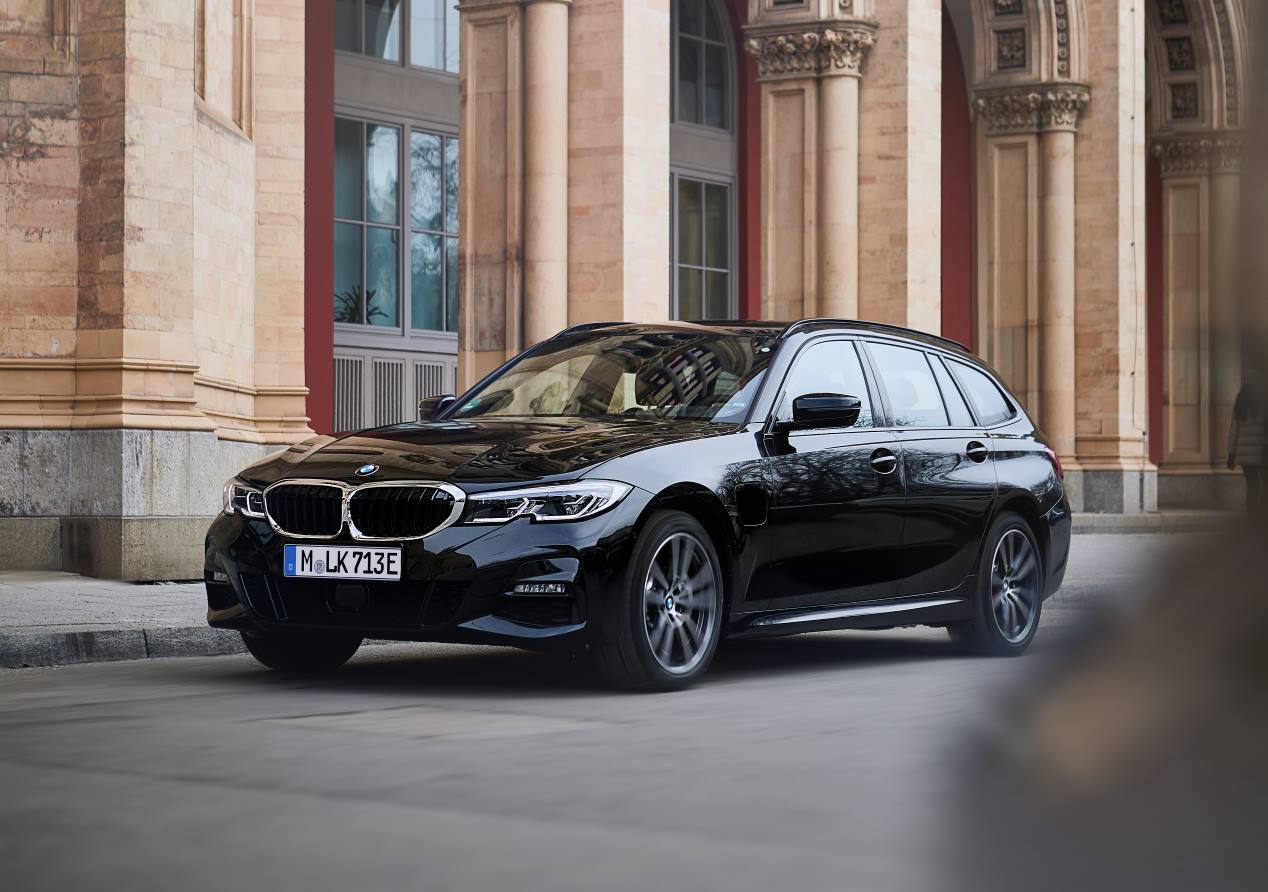 BMW Serie 3 con versiones híbridas enchufables y nuevos diésel